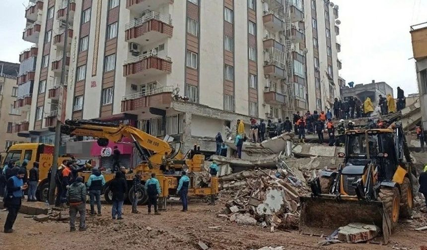 51 kişinin öldüğü Furkan Apartmanı'nın kırmızı bültenle aranan firari sanığı müteahhit tutuklandı
