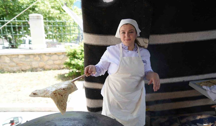 Ertuğrul Gazi'nin ev sevdiği yemeklerinde 'Yoğurtlu Gözleme' coğrafi işaret yolunda