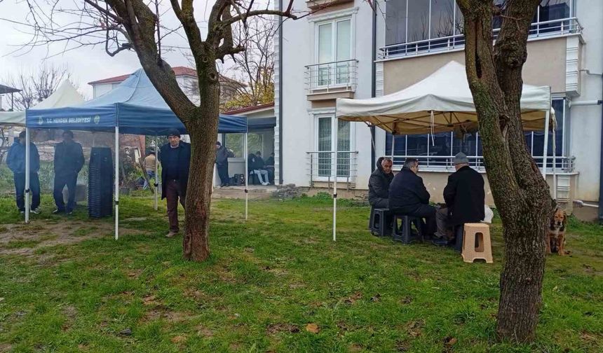 Mekke'de ring otobüsünün çarptığı Türk umrecinin evinde taziye çadırı kuruldu