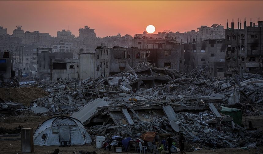 İsrail ordusunun ateşkesi ihlal ederek Gazze kentine düzenlediği saldırıda 11 Filistinli yaralandı