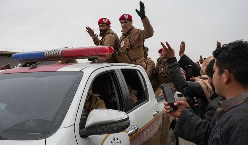 Fırat’ın Batısında Kritik Hamle: Suriye Ordusu Tabka’yı Çevreledi