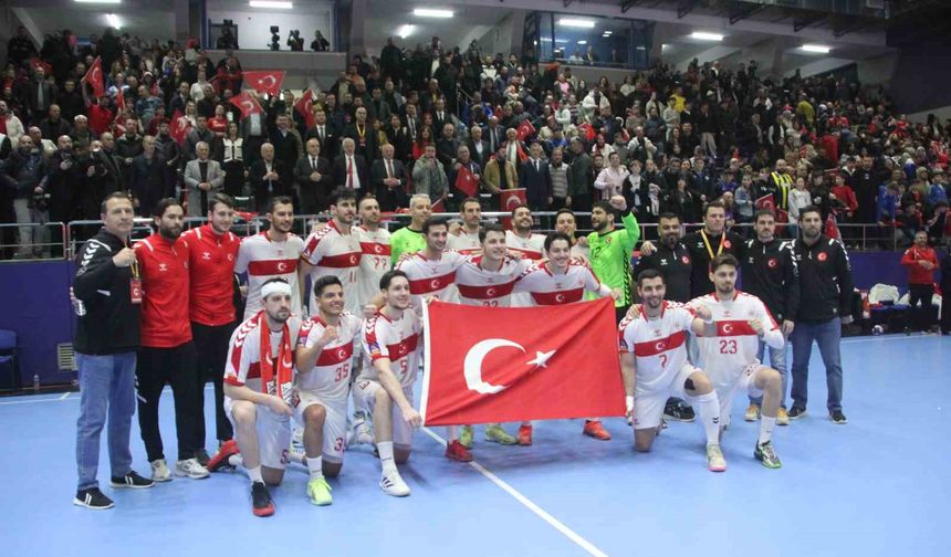 A Milli Erkek Hentbol Takımı, Bulgaristan'ı 38-29 mağlup etti