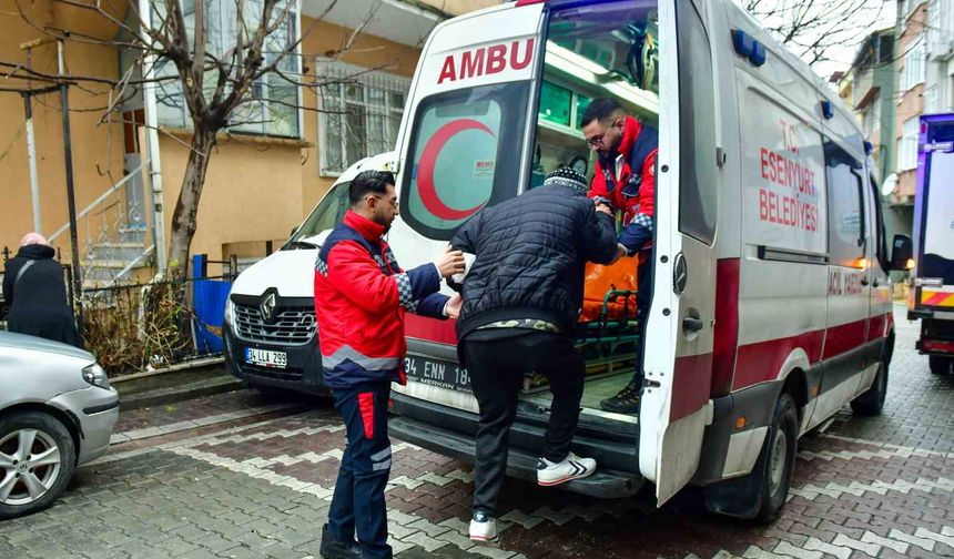 Esenyurt'ta ambulansla hasta nakil hizmeti aralıksız sürüyor