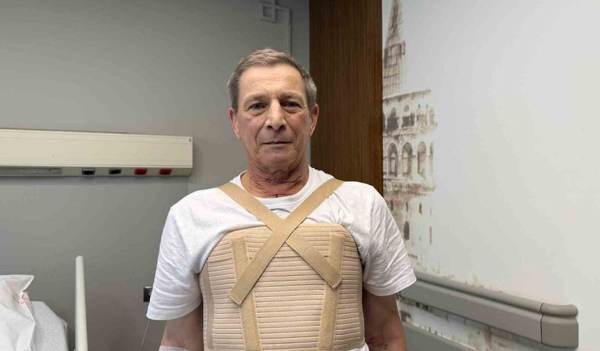 Havalimanında kalbinden rahatsızlanan hastaya şehir hastanesinde 'hayat' dokunuşu