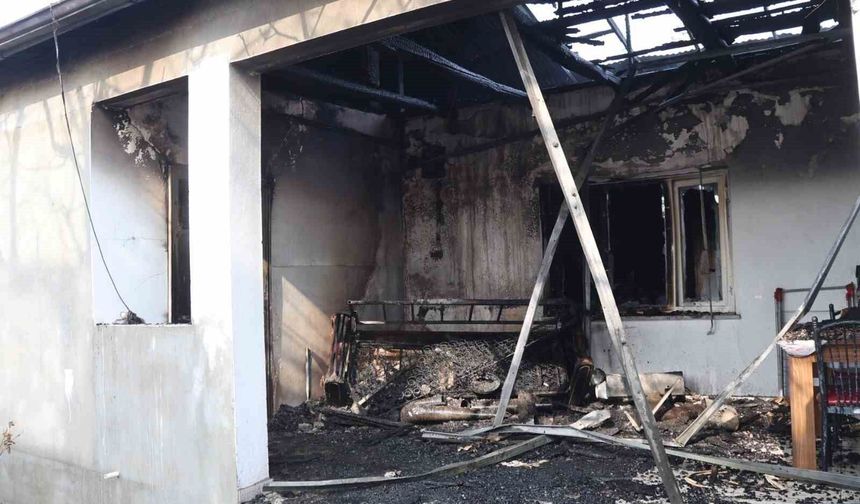 Iğdır'da iki ayrı yangın korkuttu