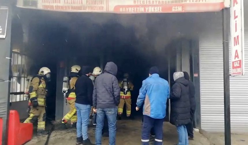 Kapalı dükkandan çıkan dumanı fark etti, sanayi çarşısını kurtardı