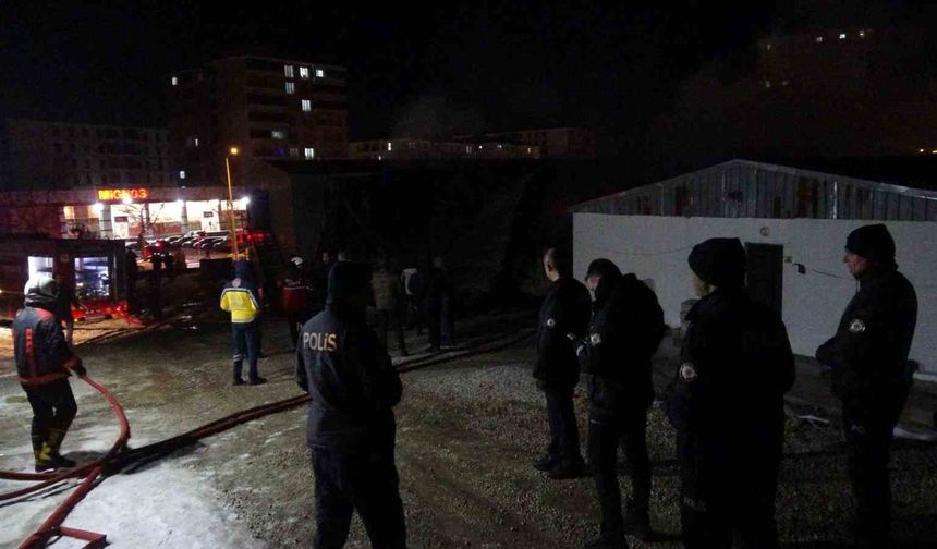 Malatya'da şantiyede korkutan yangın