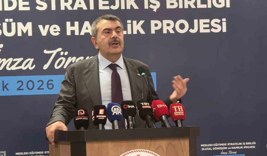 Milli Eğitim Bakanı Tekin, Kütahya'da mesleki eğitimle ilgili mesajlar verdi