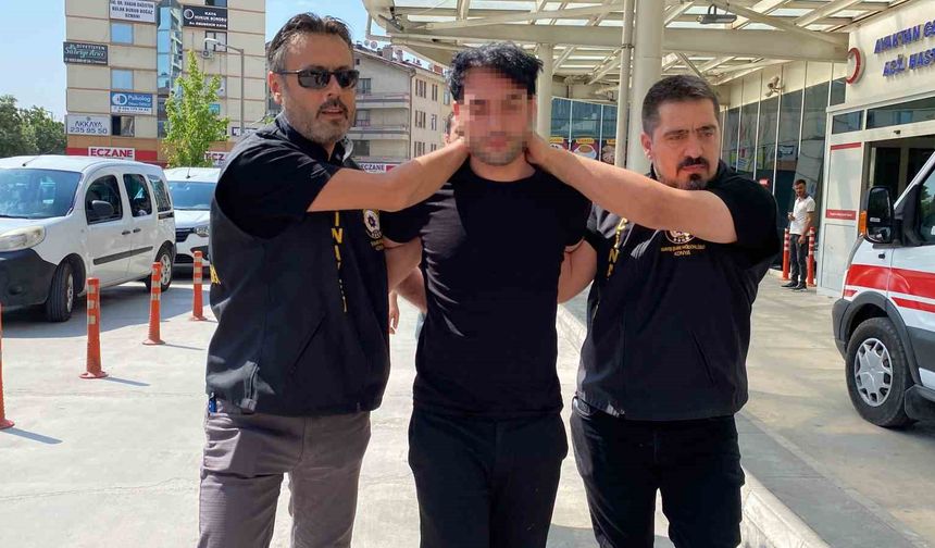 Öğretmen arkadaşını öldüren sanığın yargılanmasına başlandı