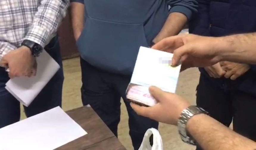 Sağlık çalışanı bulduğu parayı hasta yakınlarına teslim etti