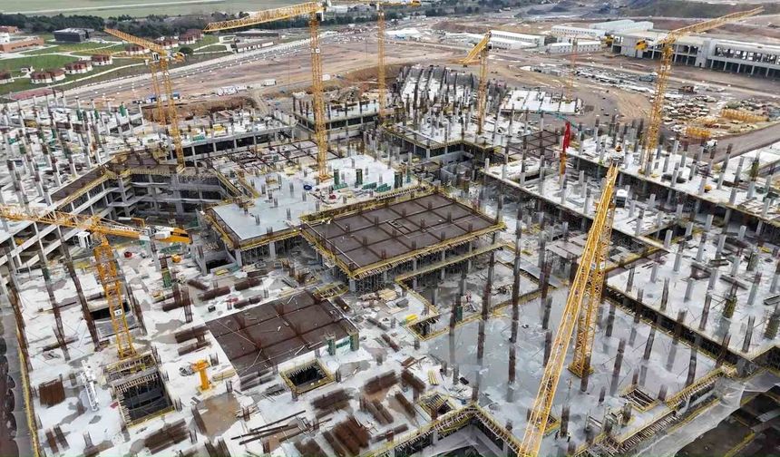Türkiye'nin en büyük şehir hastanesi Sancaktepe'de yükseliyor