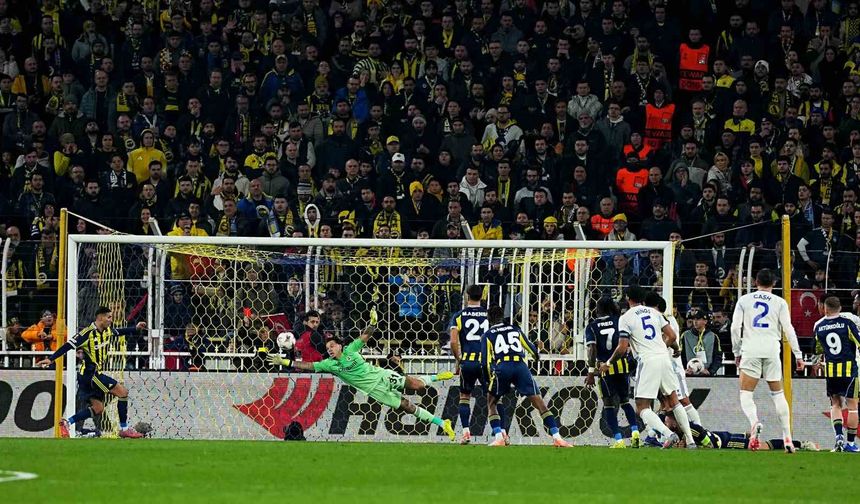 UEFA Avrupa Ligi: Fenerbahçe: 0 - Aston Villa: 1 (İlk yarı)