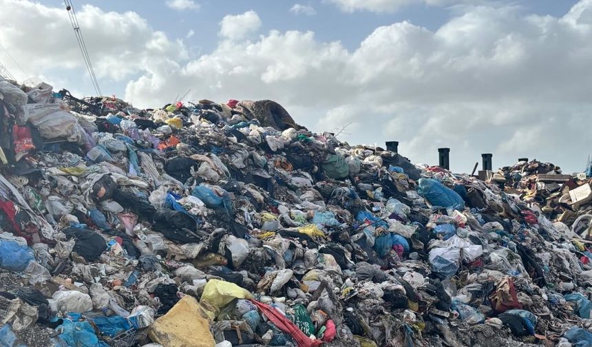 İzmir’de Çevre Kirliliğine Ağır Fatura: İki Belediyeye 9.3 Milyon TL Ceza!