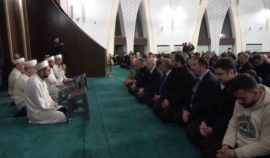 Adıyaman'da 6 Şubat depremlerinde hayatını kaybedenler için mevlit okutuldu