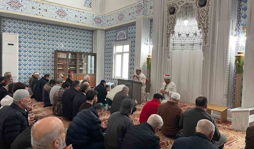 Asrın felaketinin 3'üncü yılında Alanya'da yürekler aynı duada buluştu