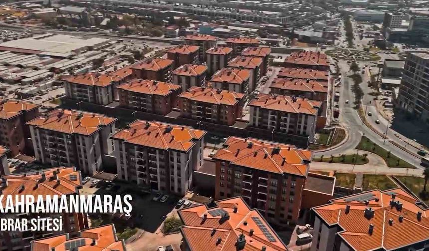 Bakan Kurum: 'Gün ağardı, yaraları sardık, biz yine küllerimizden dipdiri ayağa kalktık'