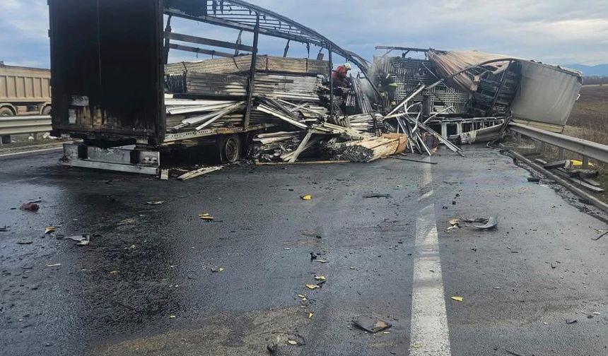 Bulgaristan'da tır kazası: 2 Türk şoför hayatını kaybetti