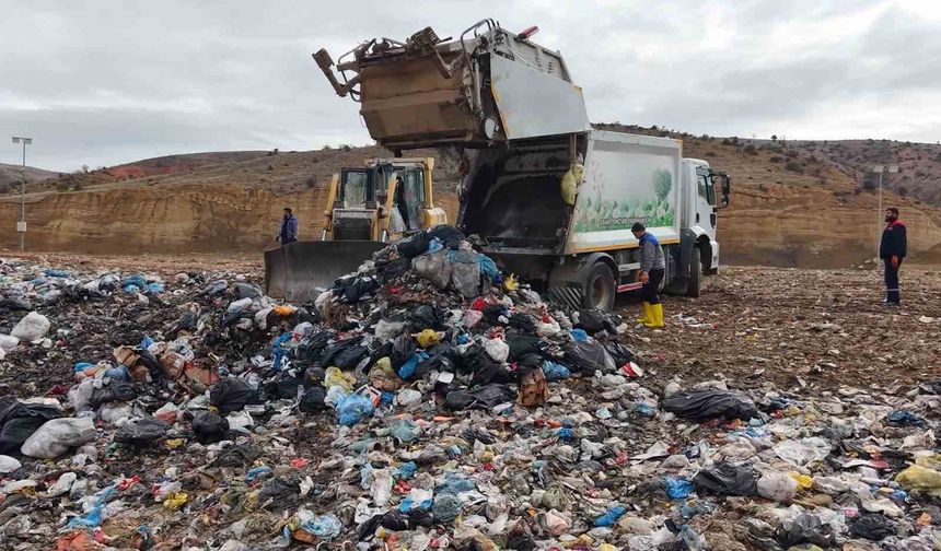 Çöpten gelen enerji: Bu tesiste yılda 5 milyon kilovat elektrik üretiliyor