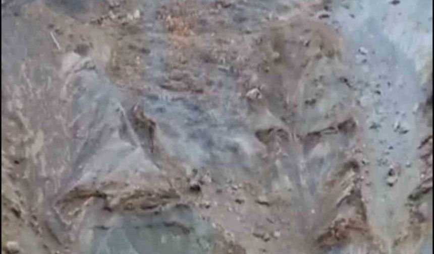 Elazığ'da heyelan anı kamerada