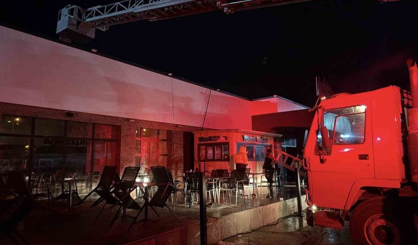 TEM'deki dinlenme tesisinde korkutan yangın