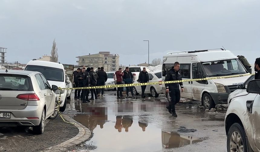 Yüksekova'da silahlı intihar girişimi: 1 ağır yaralı
