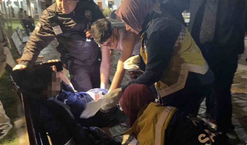 Aksaray'da parkta bıçaklanan çocuk ağır yaralandı