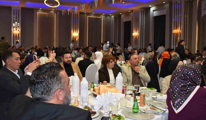 Bakan Göktaş: 'Bizler her zaman millet için hizmeti öncelikli tutan bir davanın mensuplarıyız'