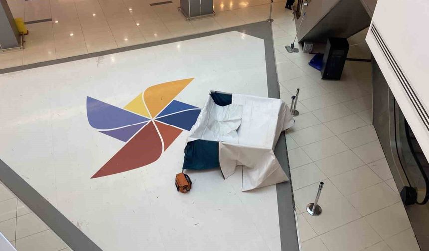 Bursa'da AVM'de esrarengiz ölüm