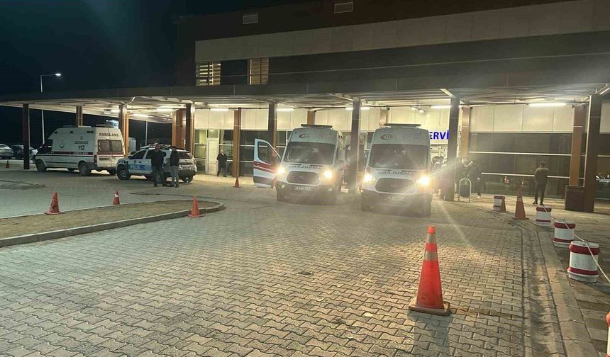 Malazgirt'te silahlı kavga: 5 yaralı