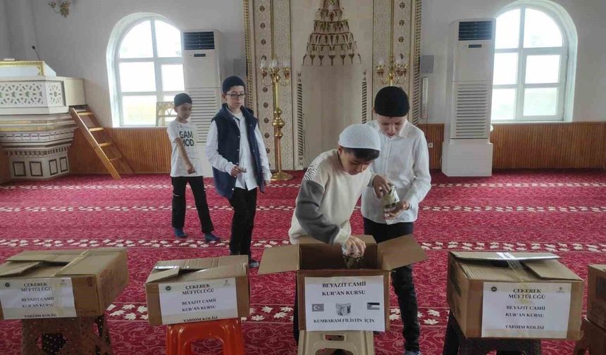 Minik yüreklerden büyük vefa: Kur'an kursu öğrencileri Ramazan sevinicini paylaştı