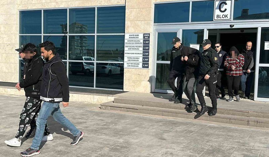 Uşak merkezli 5 ilde dolandırıcılık ve yasa dışı bahis operasyonu: 12 tutuklama