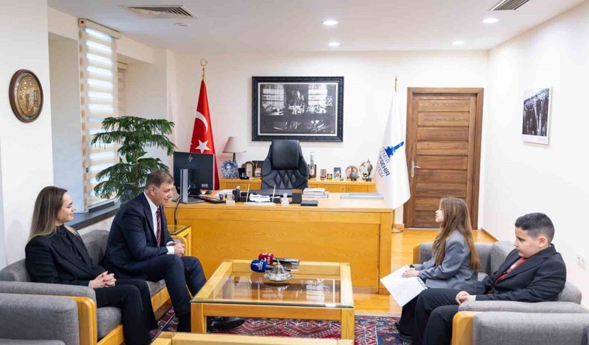 23 Nisan'da başkanlık koltuğu çocukların