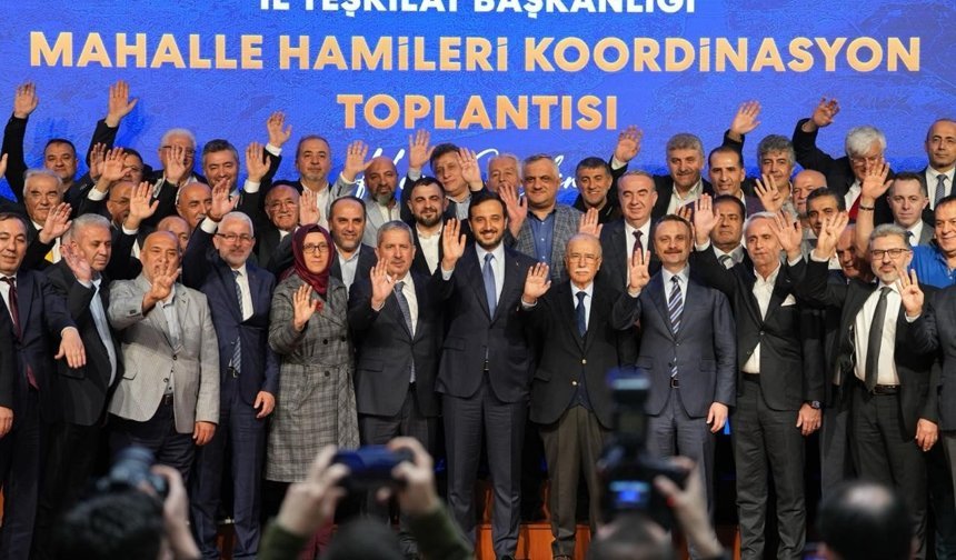 AK Parti İstanbul'da 'Mahalle Hamiliği' modeli güçleniyor
