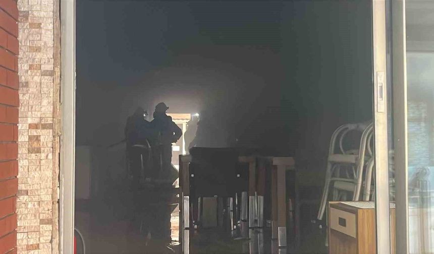 Alanya'da tadilattaki otelde çıkan yangın korkuttu