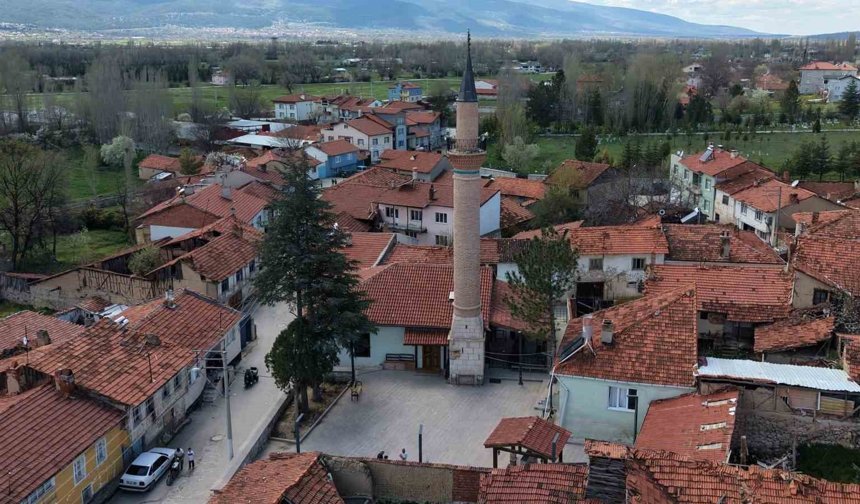 Caminin duvar boşluğundaki sır yüzyıllar sonra ortaya çıktı