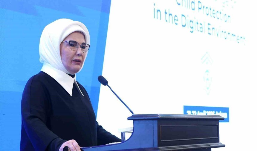 Emine Erdoğan: 'Özellikle teknoloji şirketlerinin hesap verebilir olmaları ve çocuk dostu tasarım yapmaları bir zorunluluktur'
