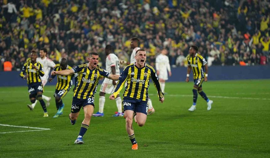 Fenerbahçe, ligde Beşiktaş'ı 2 maçta da devirdi