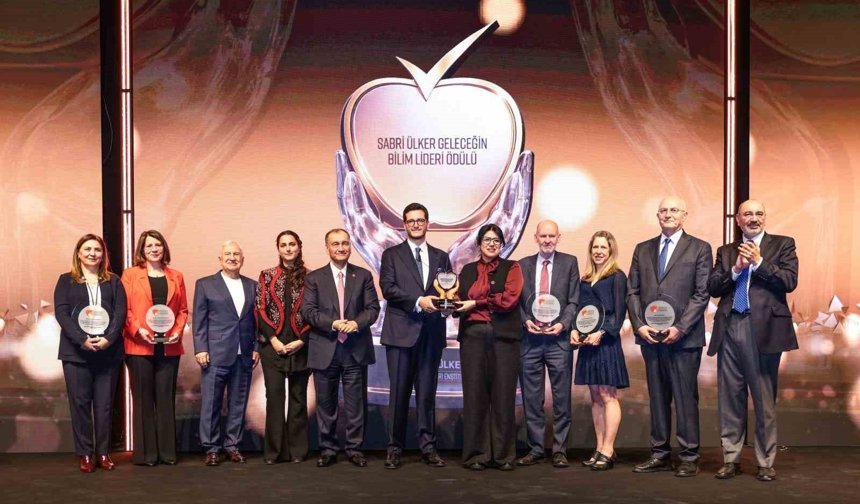 Küreselleşen Sabri Ülker Geleceğin Bilim Lideri Ödülü'nün 10'uncusu Şili'ye uzandı
