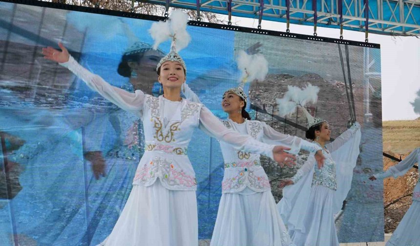 Niğde'de Altay köyünde Nevruz coşkusu