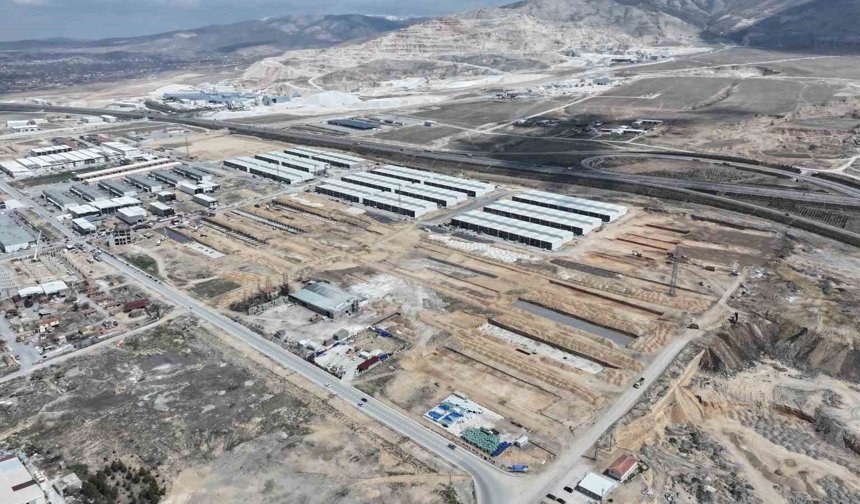 Niğde'de esnafa nefes olacak projenin temeli atıldı