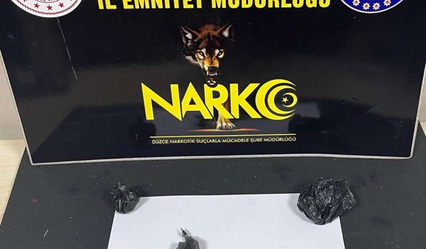 Suçüstü yakalanan uyuşturucu taciri tutuklandı