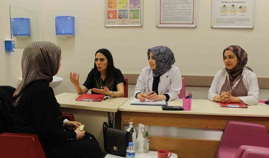 Tatvan'da ücretsiz gebelik eğitimiyle anne adaylarının kaygıları azalıyor