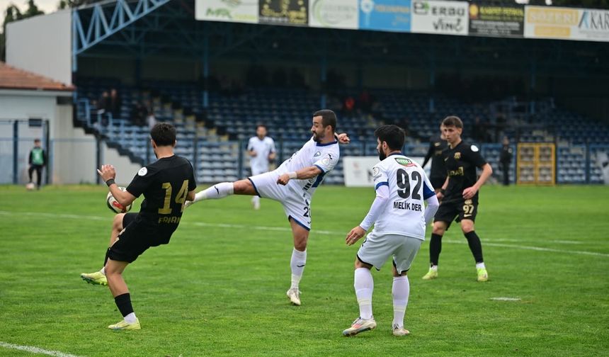 TFF 2. Lig: Karacabey Belediyespor: 4 - Kastamonuspor: 0