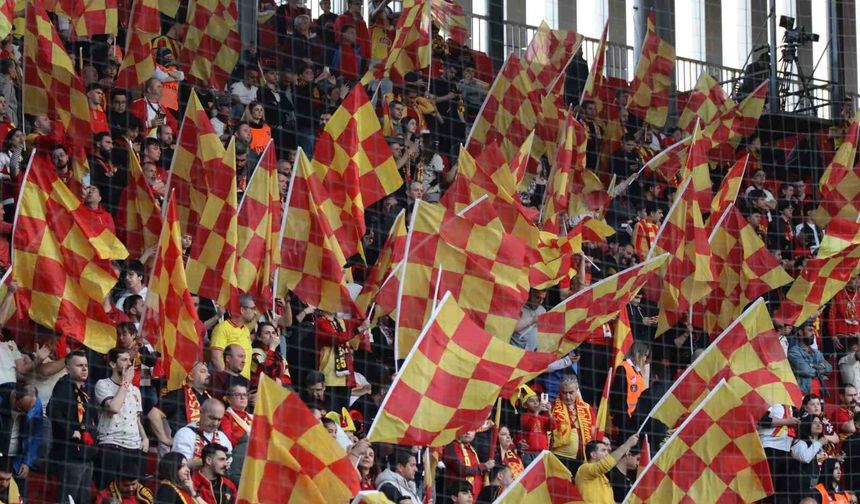 Trendyol Süper Lig: Göztepe: 0 - Galatasaray: 1 (Maç devam ediyor)