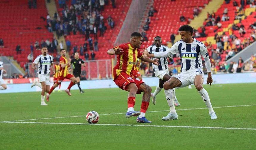 Trendyol Süper Lig: Göztepe: 3 - Kasımpaşa: 3 (Maç sonucu)