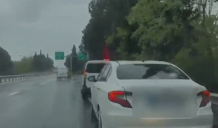 2 araç, 2 tutuklama, 44 ruhsatsız tabanca: İstanbul'dan Yozgat'a teslimata Sakarya'da engel olundu
