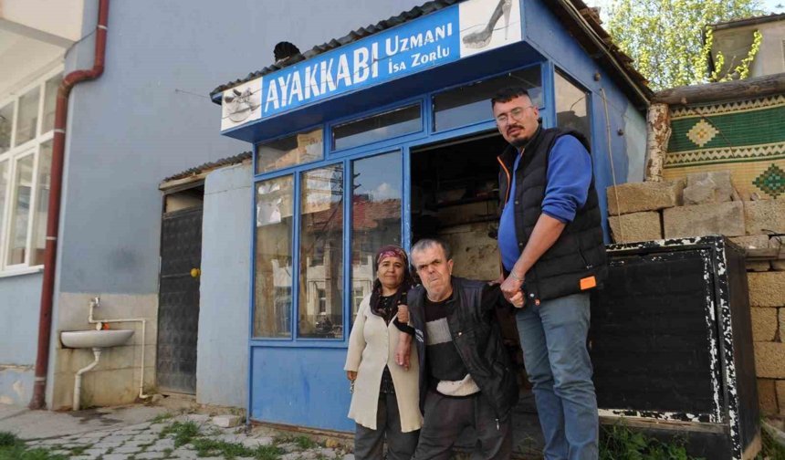 2 metrekarede yarım asırlık hayat mücadelesi: Akondroplazi hastası usta, ayakkabıcılıkla hayata tutundu