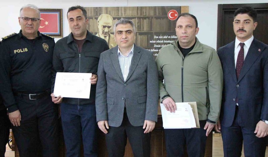 Amasya'da hayat kurtaran polisler: 'Heimlich manevrasını hiç tereddüt etmeden uyguladık'