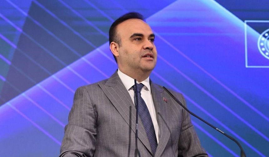 Bakan Kacır: 'Milli hava-hava füzelerimiz harp başlıklı atış testlerini başarıyla tamamlayarak doğrulama sürecini geride bıraktı'