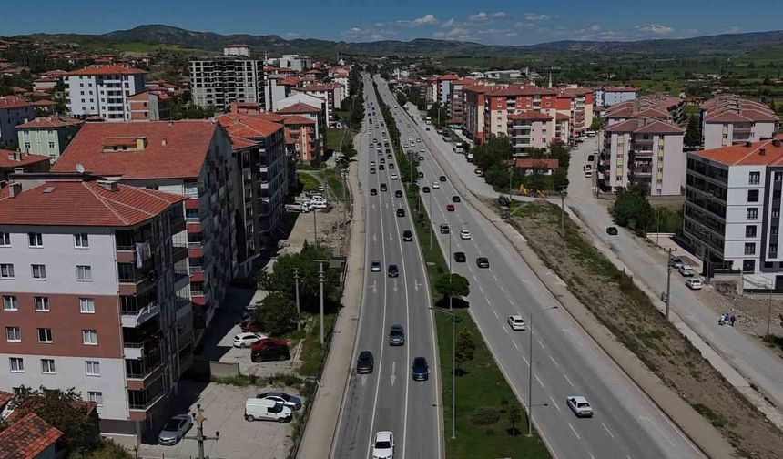 Çorum'da trafik tedbirleri araç yoğunluğunu azalttı